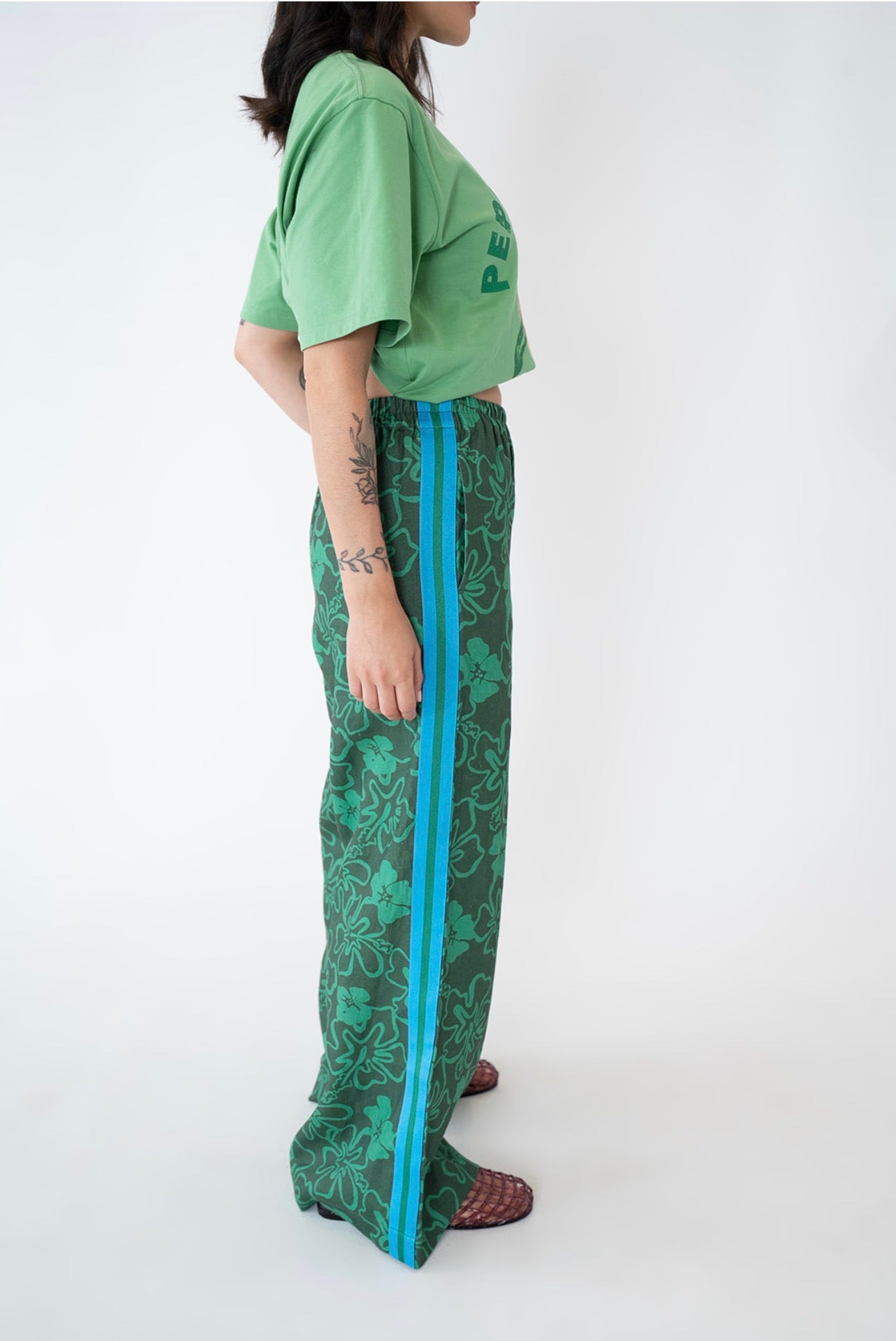Alba Palazzo Wide Leg Side stripe Pant in Hibiscus Green