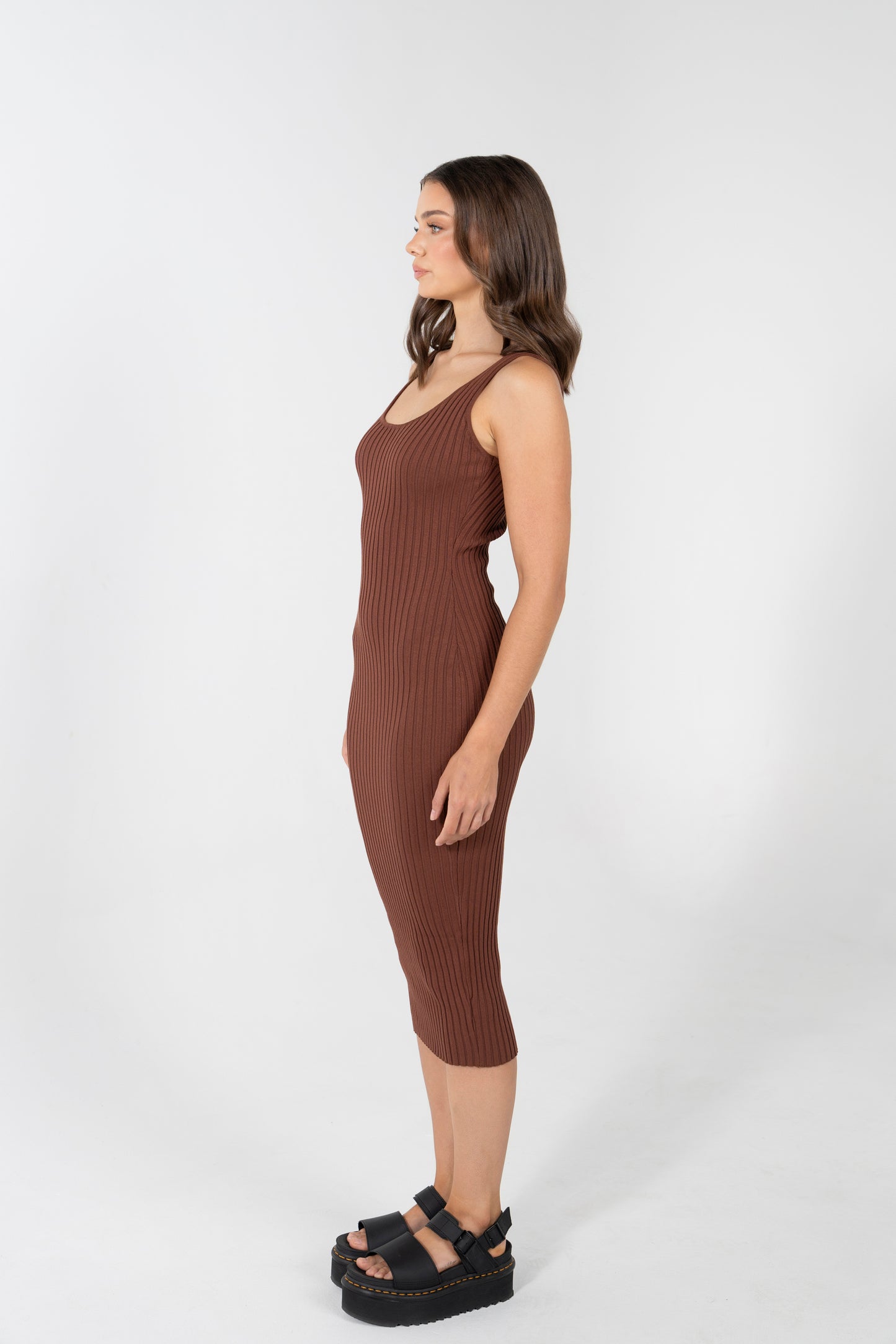 ZINNIA SMOOTHING BODY CON RIB DRESS COFFEE