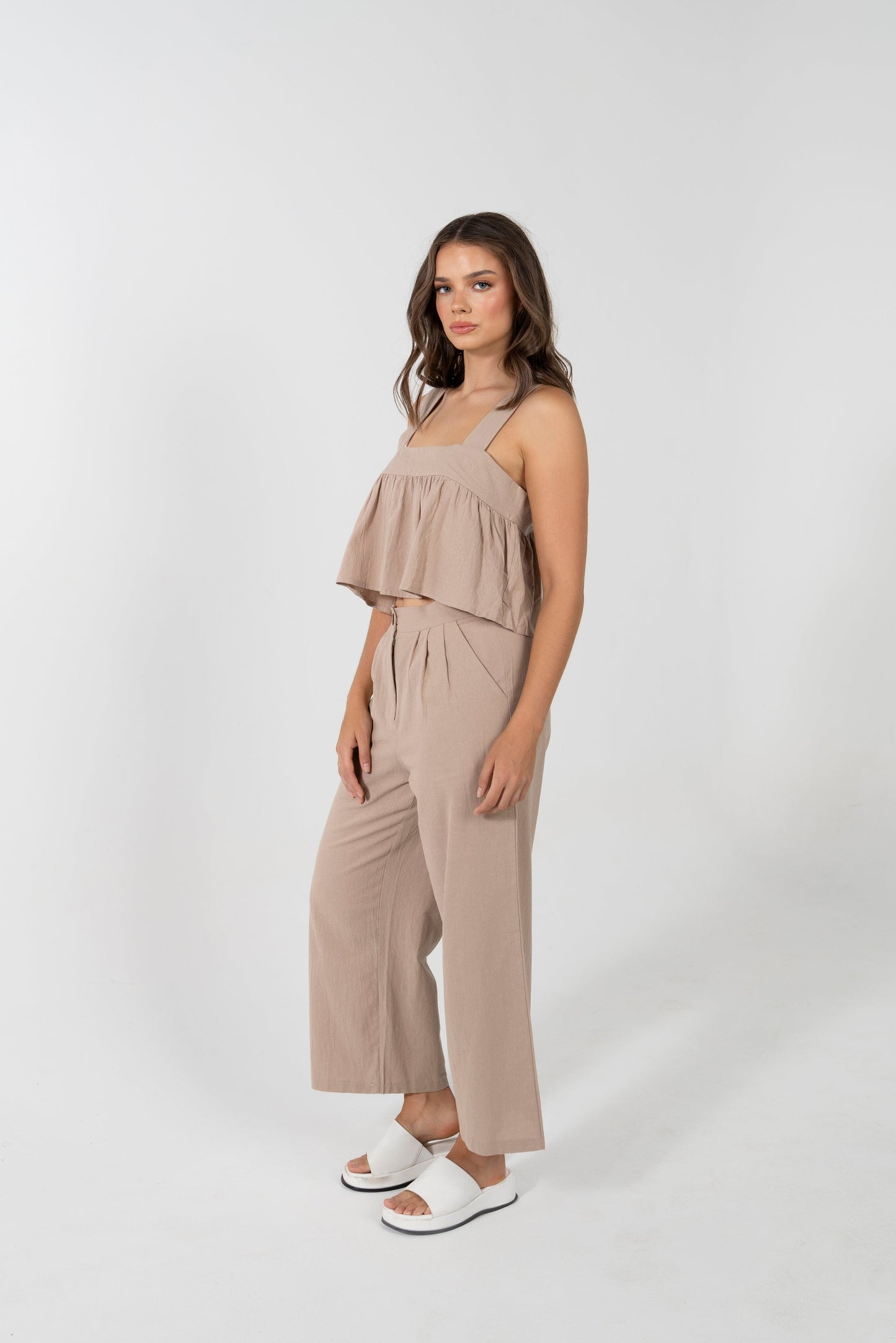 EZRA CROP FRILL BUTTON BACK TOP IN CAPPUCCINO