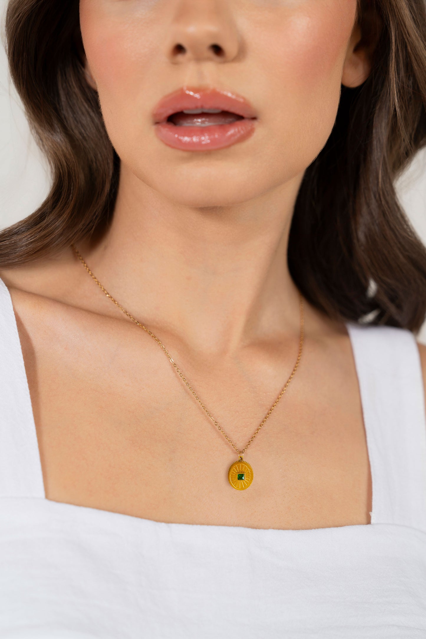 VALENTINA FINE CHAIN PENDANT NECKLACE