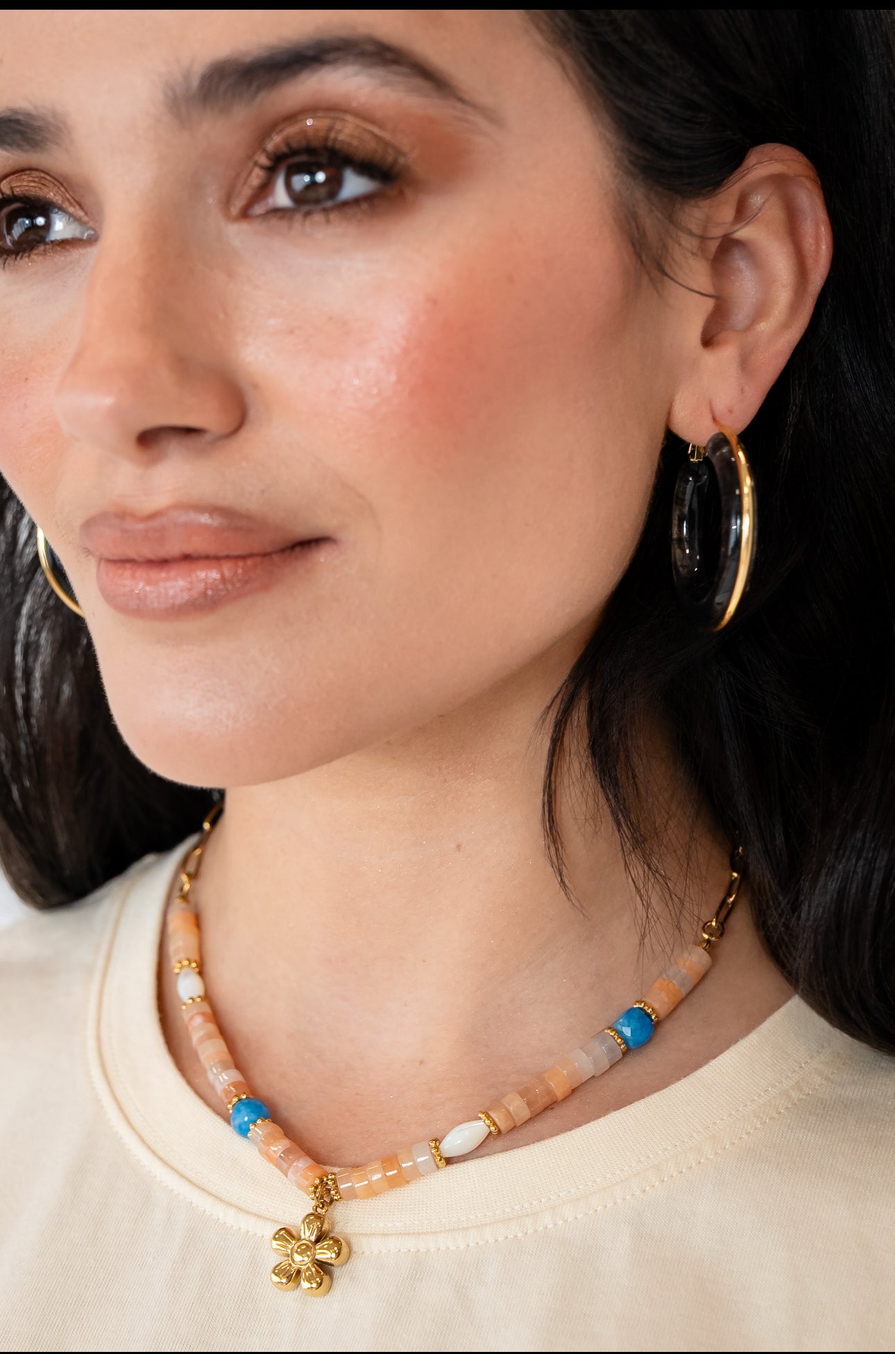 Alba Zinnia flower beaded necklace choker